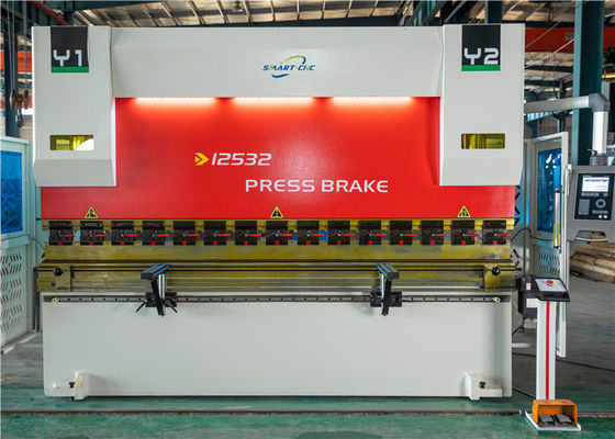 125T DA52S CNC Hidrolik Press Brake Untuk Stainless Steel Bending